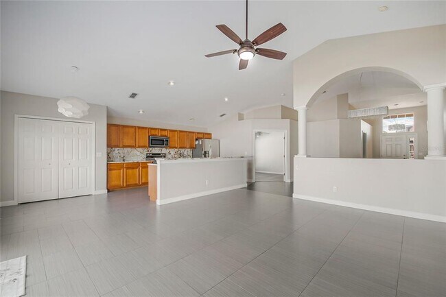 Building Photo - 4655 Doral Park Ave