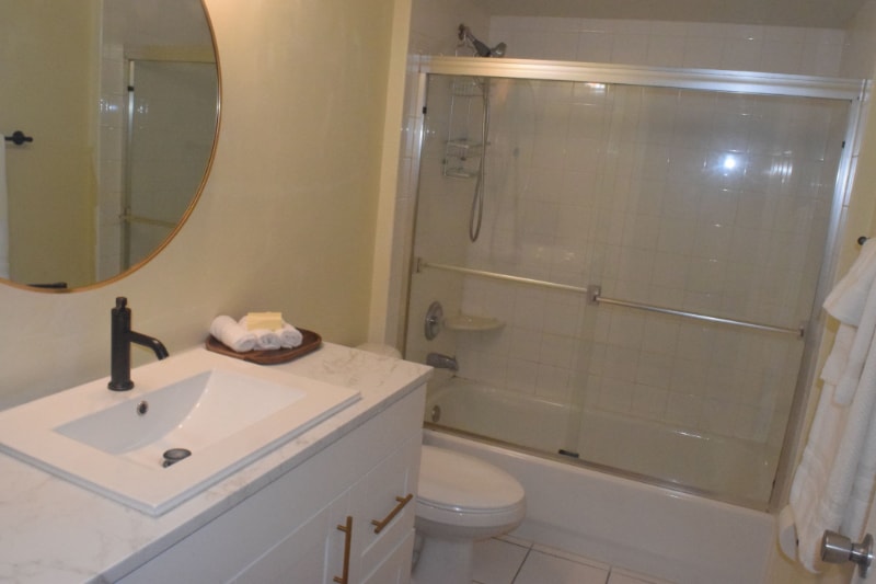 Building Photo - 1118 Apple Terrace