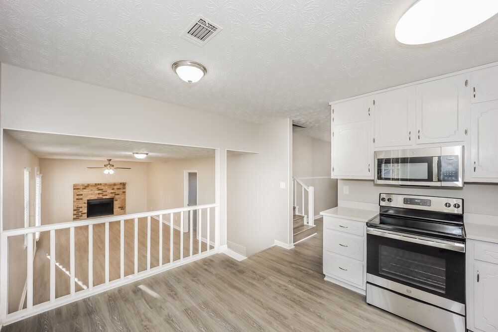 Building Photo - 1037 Lombardy Way