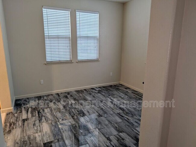 Building Photo - 1613 Centennial Dr