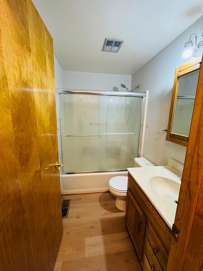 Building Photo - 4817 Eastwick Dr
