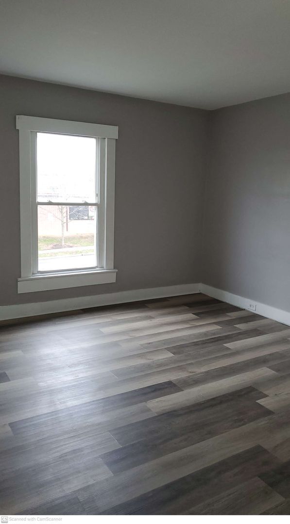 Building Photo - 624-626 S Smithville Rd