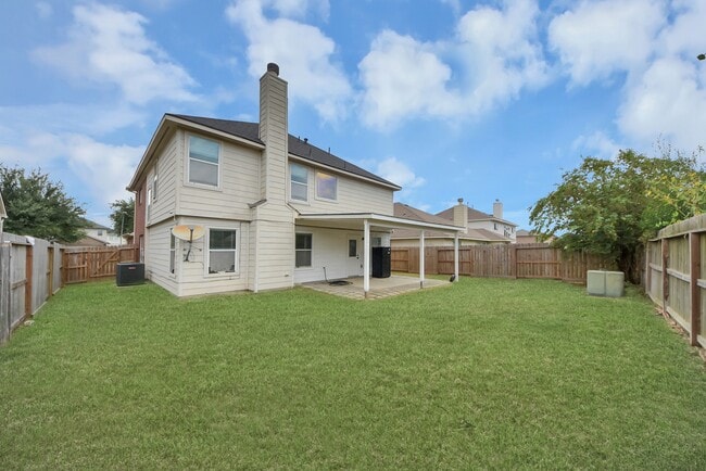 Building Photo - 7238 Foxshadows Ln