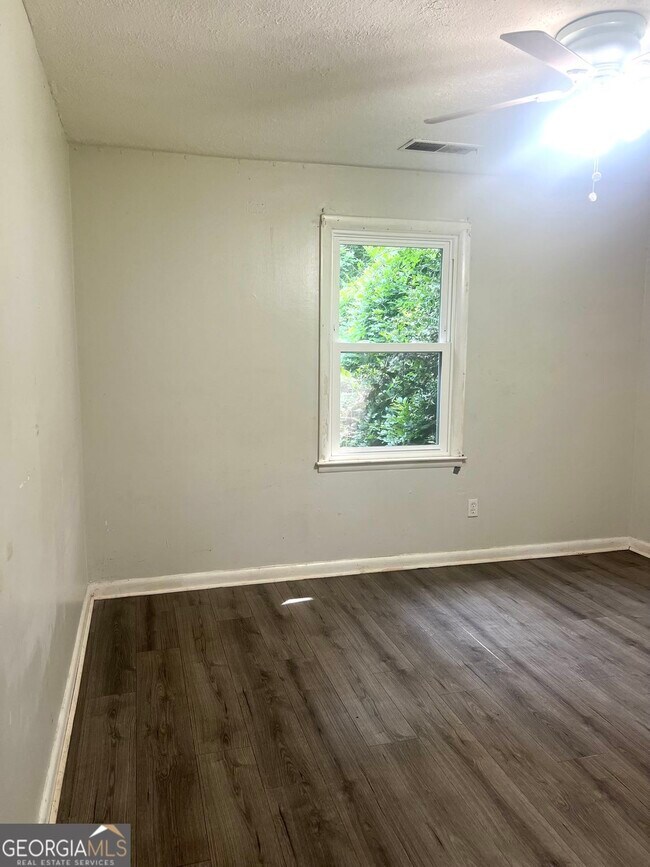 Building Photo - 3324 Miller Rd