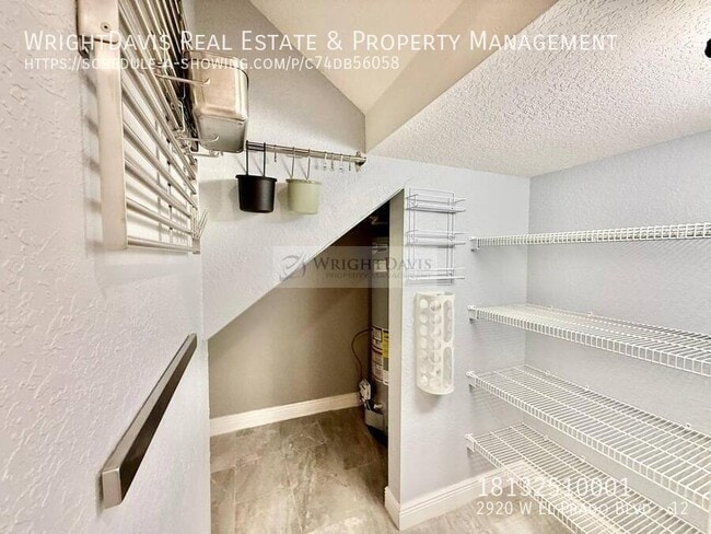 Building Photo - 2920 W El Prado Blvd