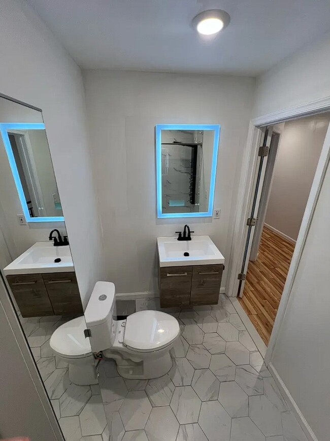 Building Photo - 1918 N 6th St