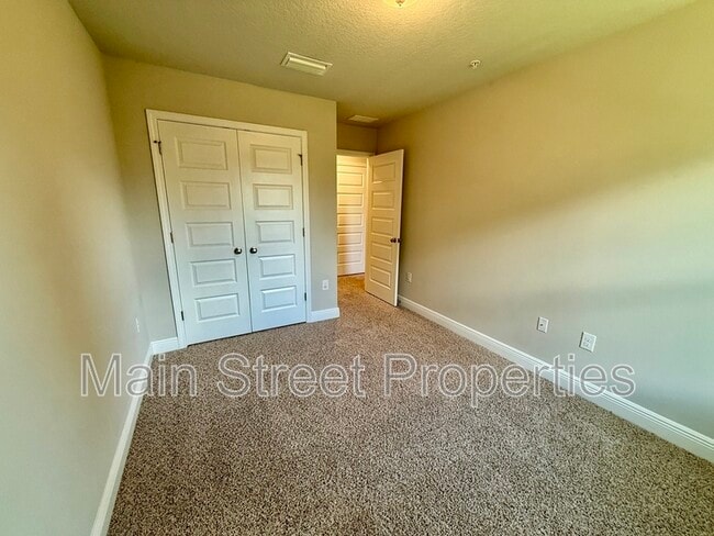 Building Photo - 6029 Royal Port Ct