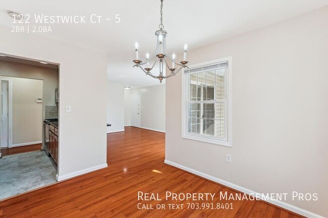 Building Photo - 122 Westwick Ct
