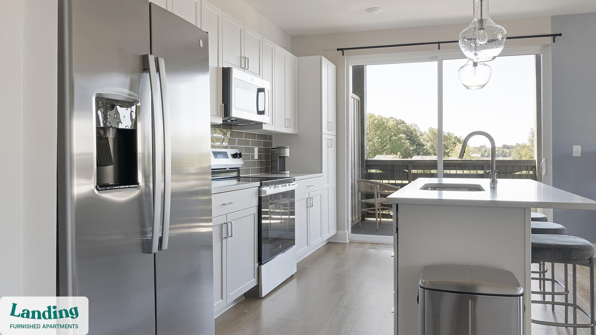 Building Photo - 1000 Forestview Dr