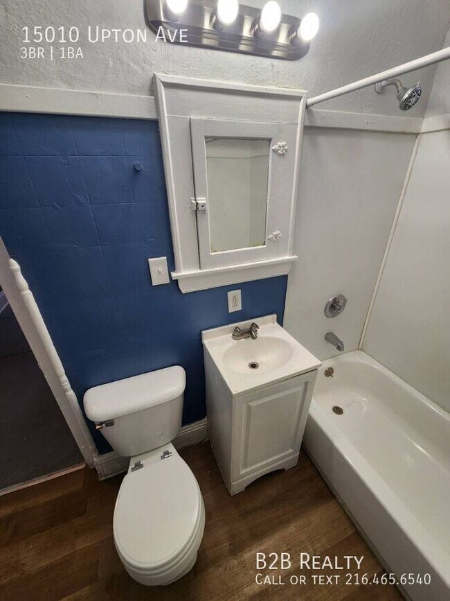 Building Photo - 15010 Upton Ave