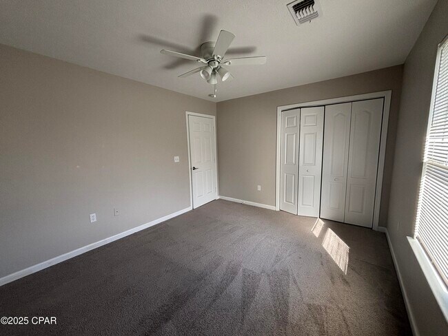 Building Photo - 754 Sherman Ave