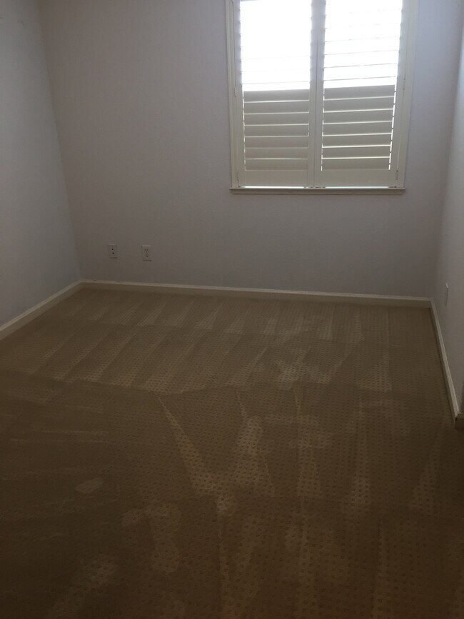 Building Photo - 4057 Crandall Cir