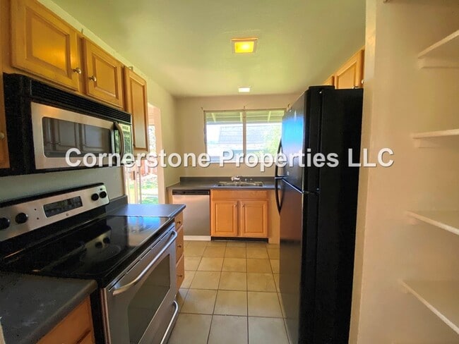 Building Photo - 94-305-305 Keaoopua Pl