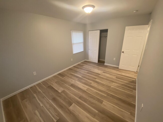 Building Photo - 58 Elderberry Ln