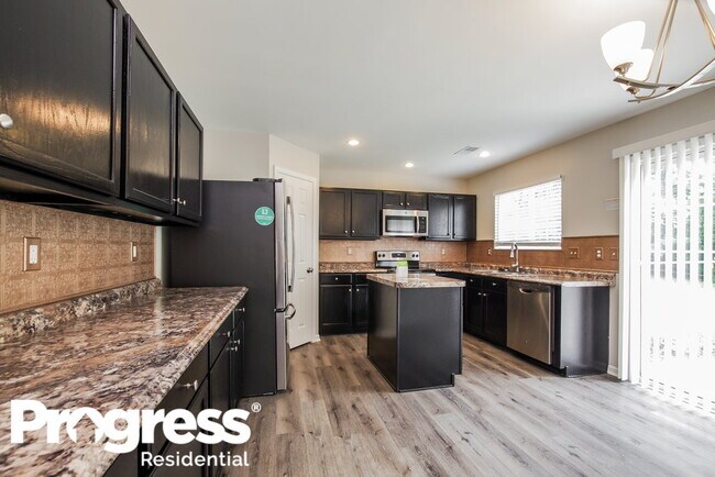 Building Photo - 4048 Catawba Creek Dr