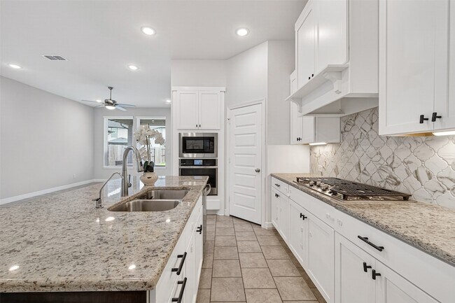 Building Photo - 6602 Albany Forest Ct