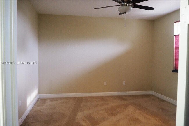Building Photo - 2750 Jockey Cir