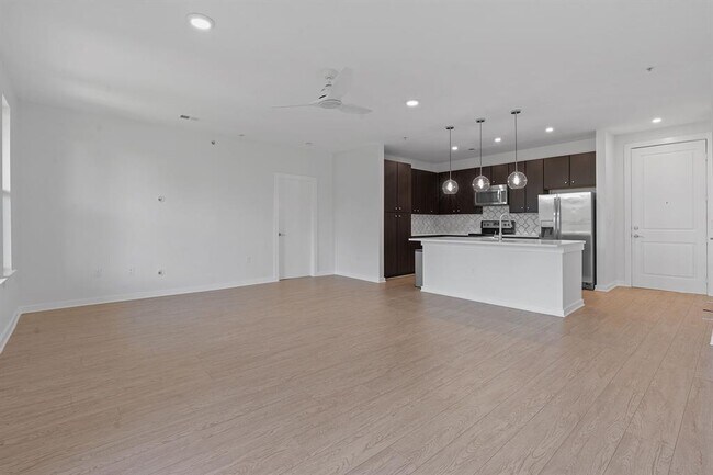 Building Photo - 1900 Barton Springs Rd