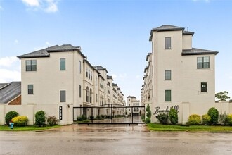 Building Photo - 3334 Beverly Frst Dr