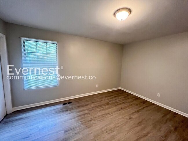 Building Photo - Spacious Home with Deck, Attached Garage, and Appliances! 3 Bed, 2.5 Bath / Voucher Accepted / Co...