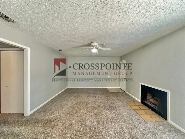 Building Photo - Coming Soon! 2 bed 2 bath Apartment in South Tyler!