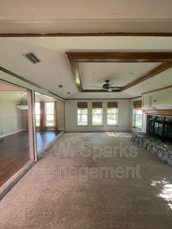 Building Photo - 3494 N Stodghill Rd
