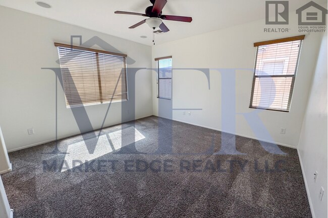 Building Photo - 3Bed/2Bath House in Buckeye! Ready for Immediate Move-In! -- FENCED-IN YARD!