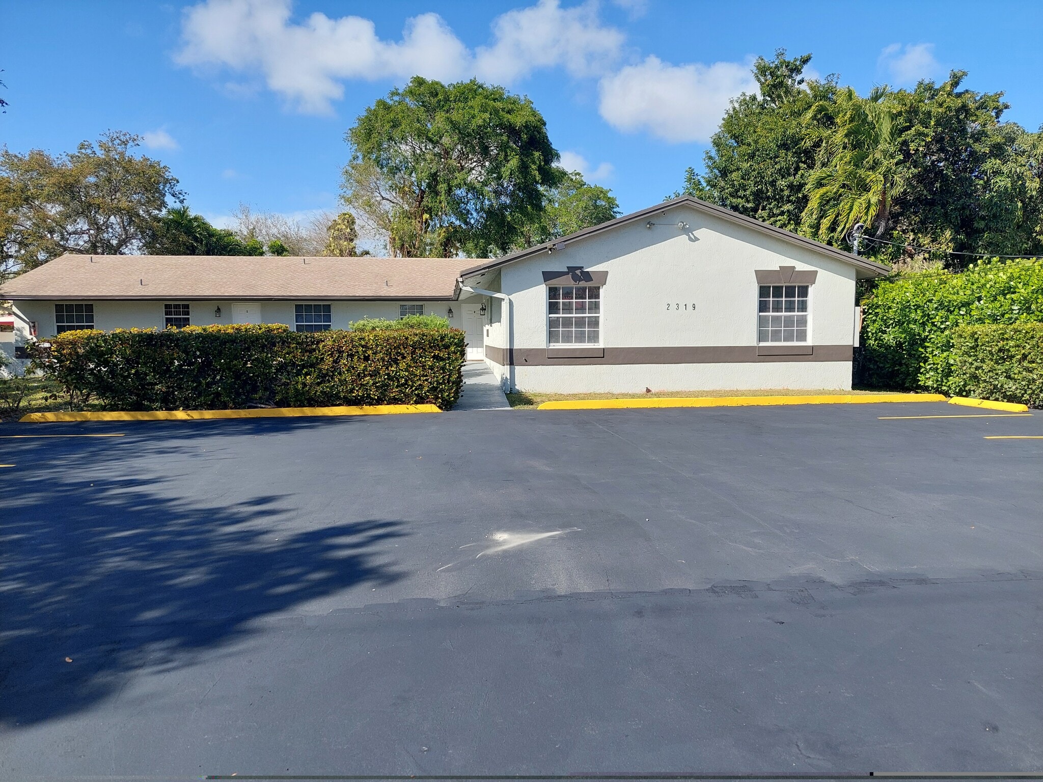 Building Photo - 2319 Johnson St