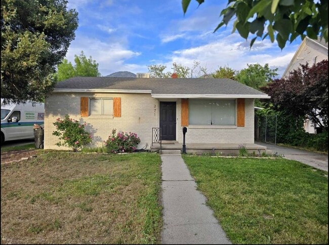 Building Photo - 271 S 700 W