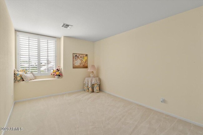 Building Photo - 4326 E Rancho Tierra Dr