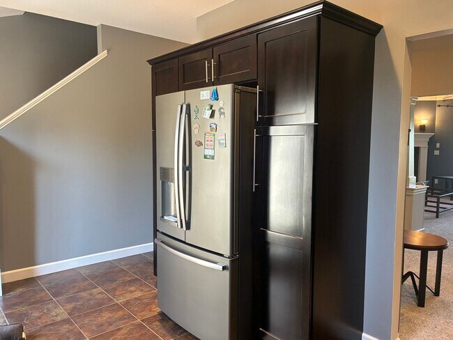 Building Photo - 4207 Gladden Ln