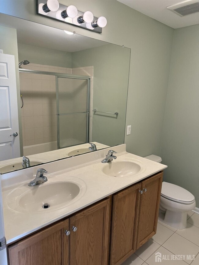 Building Photo - 8 Andrews Way