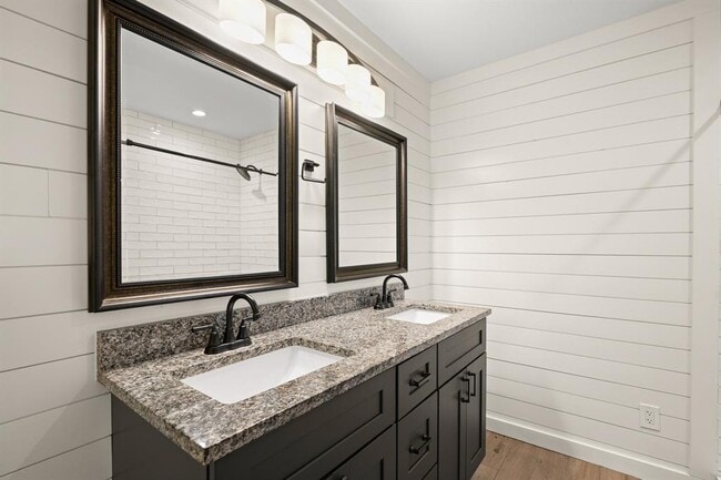 Building Photo - 413 Sun Bonnet Dr