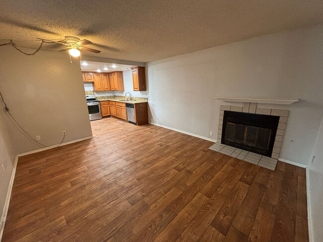 Building Photo - Spacious 4-Bedroom Home in Moreno Valley