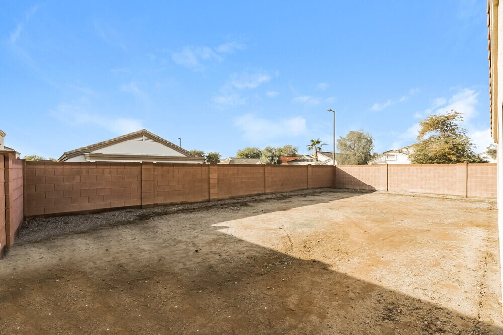 Building Photo - 21759 W Cocopah St