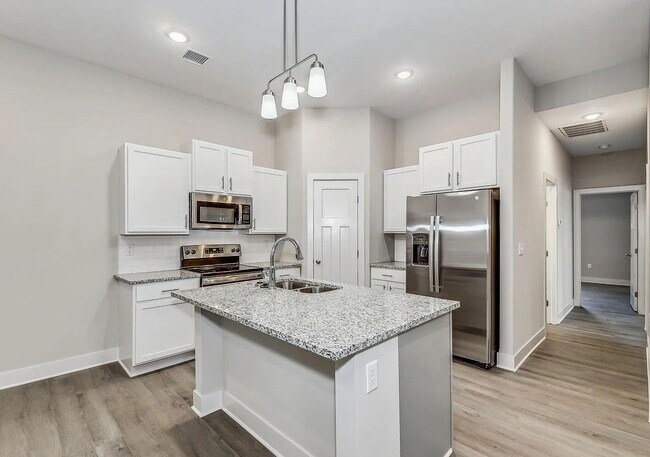 Building Photo - 3604 W 45th St S