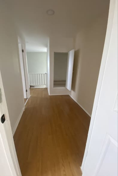 Building Photo - 1 1st St