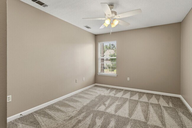 Building Photo - Townhome in Villages at Towne Park
