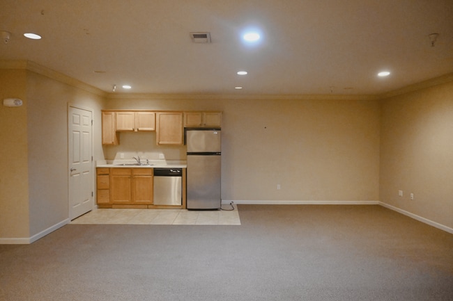 Floorplan - Square 131 - 4880 - 12 Plex