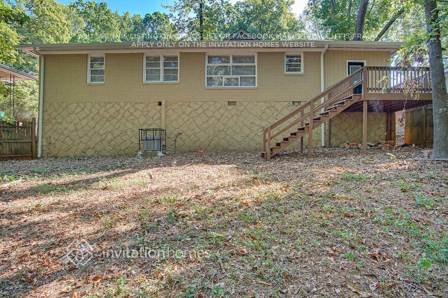 Building Photo - 1429 David Cir