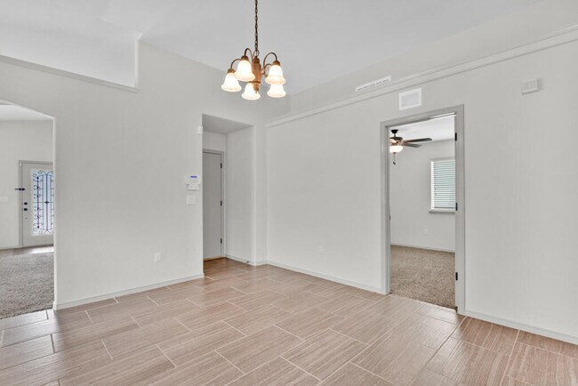Building Photo - 14900 Tim Hardaway
