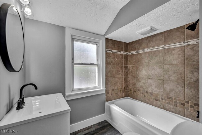 Building Photo - 20270 Ardwell Dr
