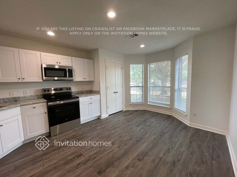 Building Photo - 4801 Mountain Ridge Ln