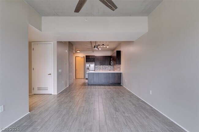 Building Photo - 353 E Bonneville Ave