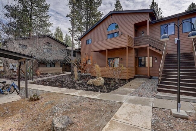 Building Photo - 56858 Enterprise Dr