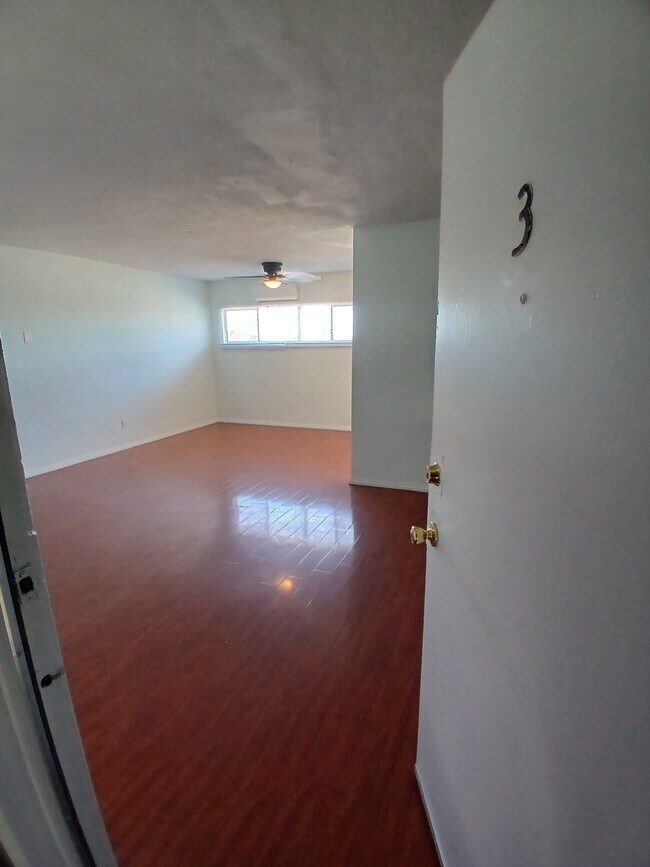 Building Photo - 7112 S Harvard Blvd