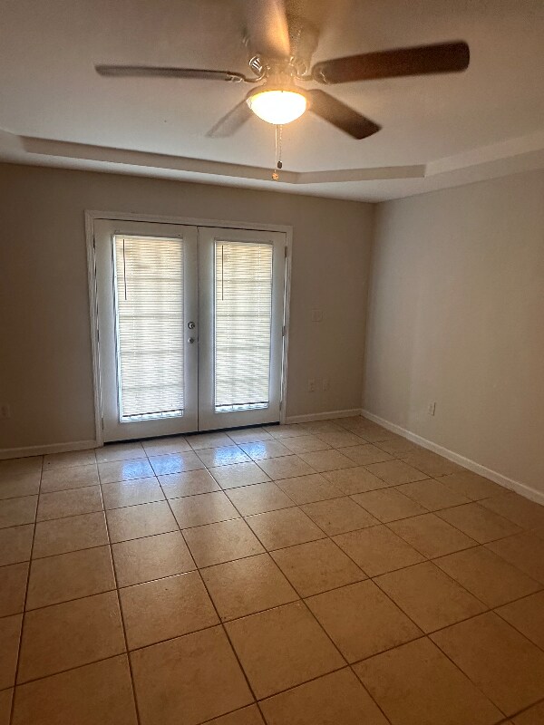 Building Photo - 7021 Yorktown Dr