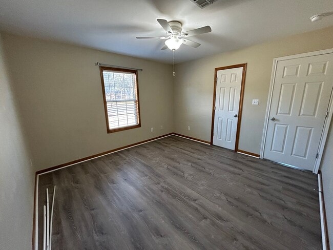 Building Photo - 3 Bed, 2 Bath Home for Rent