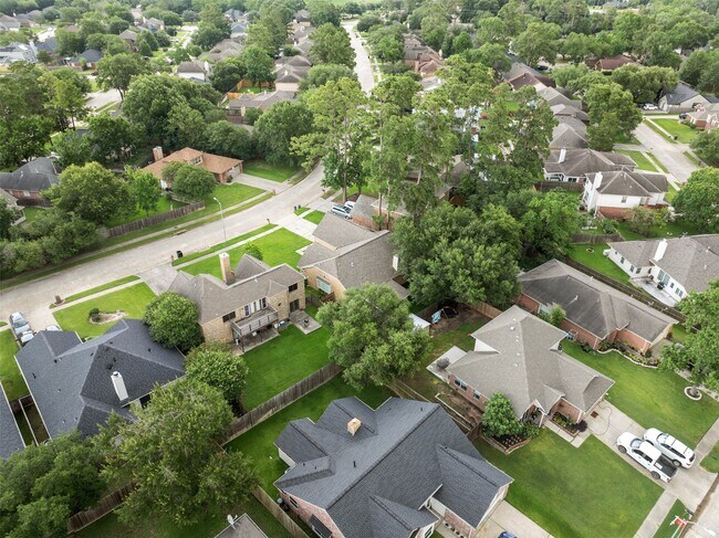 Building Photo - 22503 Holly Branch Dr