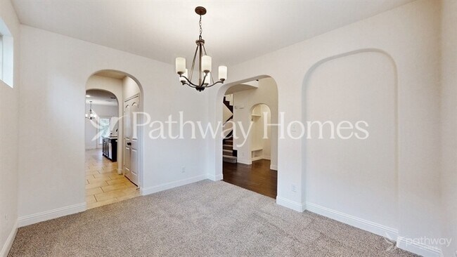 Building Photo - 209 Bentley Dr